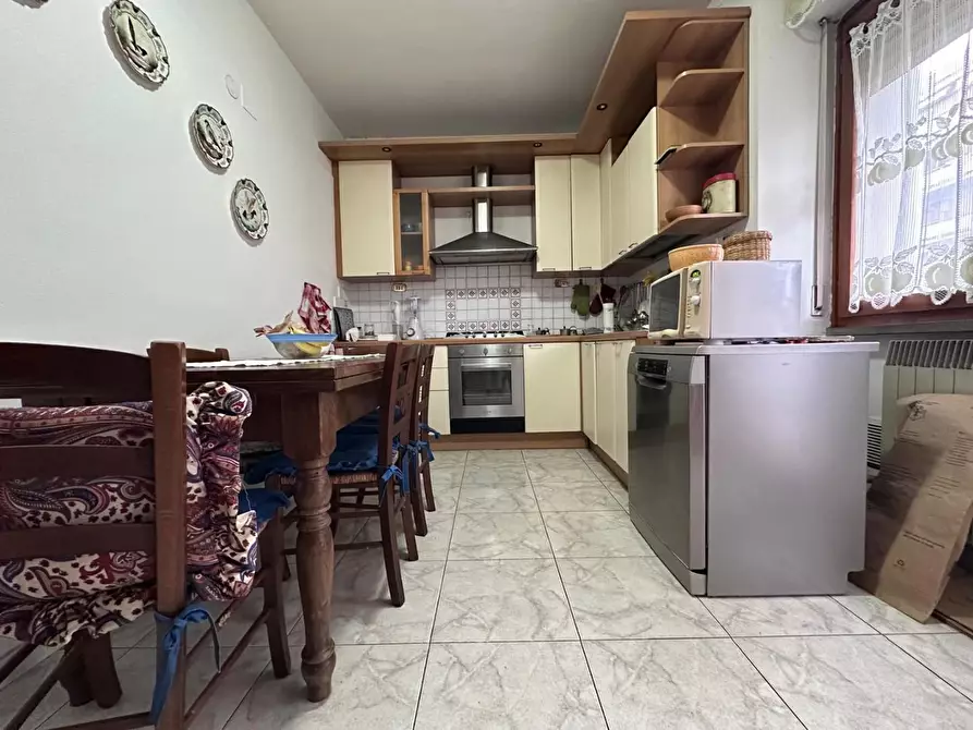 Immagine 9 di Appartamento in vendita  a Pisa