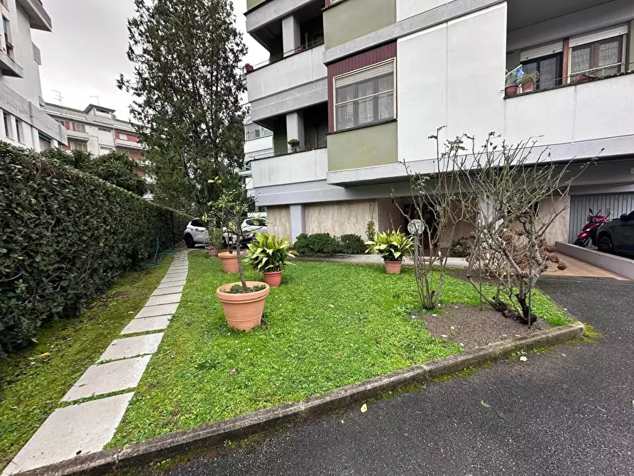 Immagine 2 di Appartamento in vendita  a Pisa