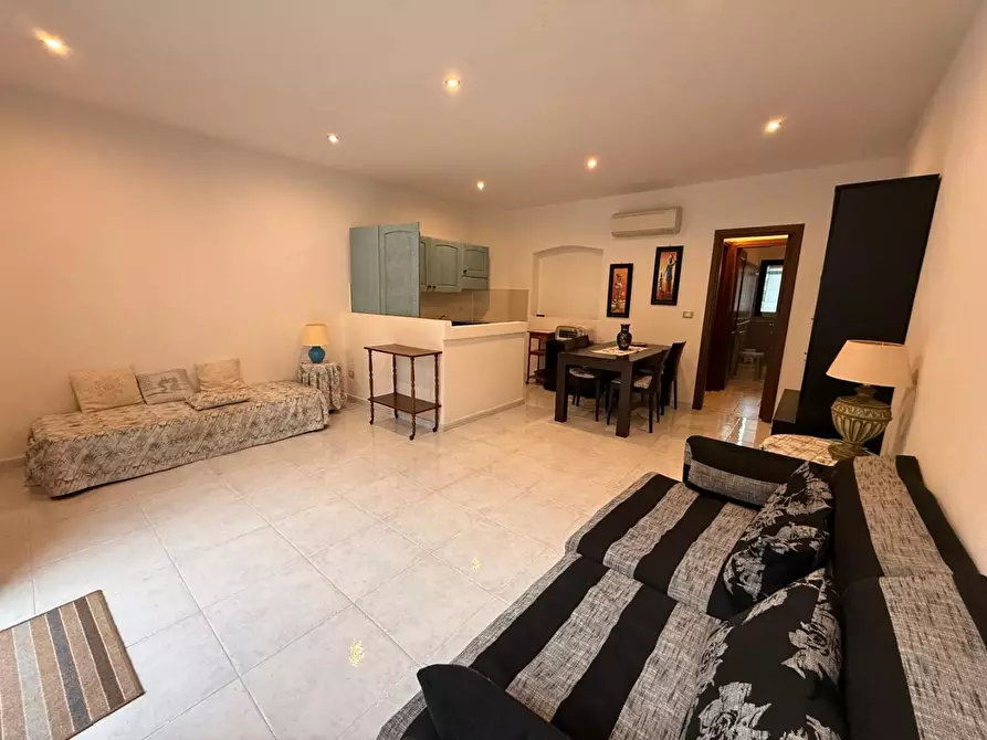 Immagine 4 di Casa indipendente in vendita  a Luogosanto