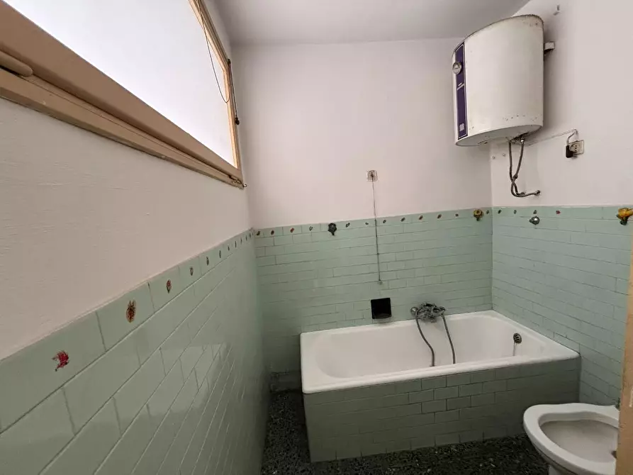 Immagine 12 di Appartamento in vendita  a Pisa