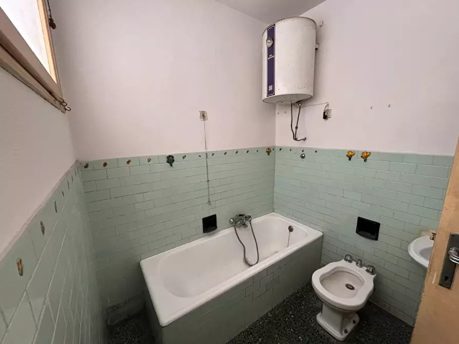 Immagine 17 di Appartamento in vendita  a Pisa