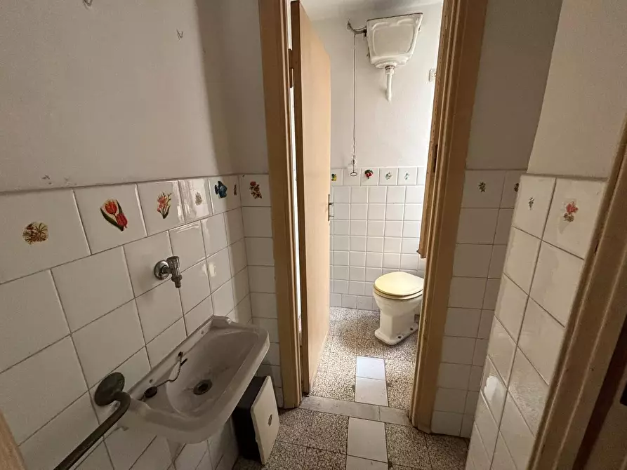 Immagine 15 di Appartamento in vendita  a Pisa