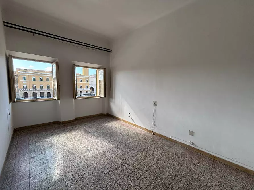 Immagine 11 di Appartamento in vendita  a Pisa