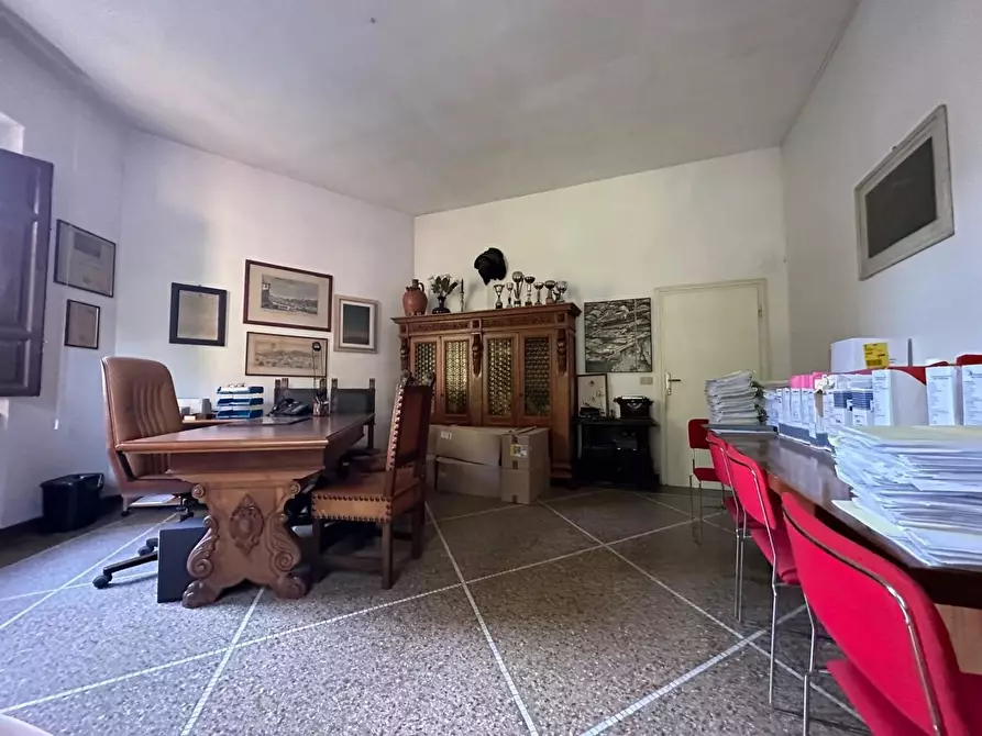 Immagine 13 di Villa in vendita  a Vicopisano