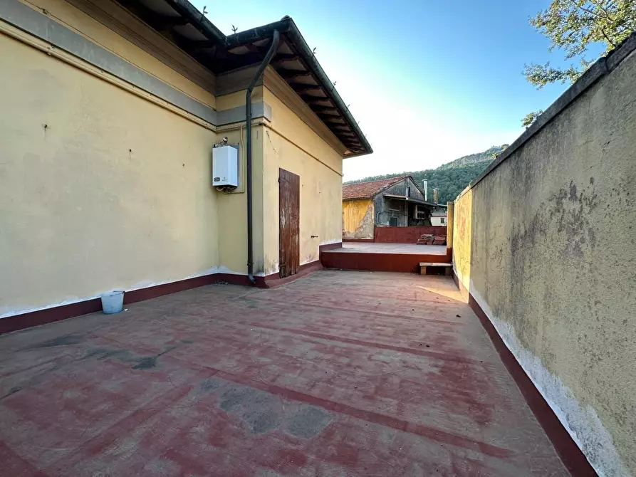 Immagine 24 di Villa in vendita  a Vicopisano