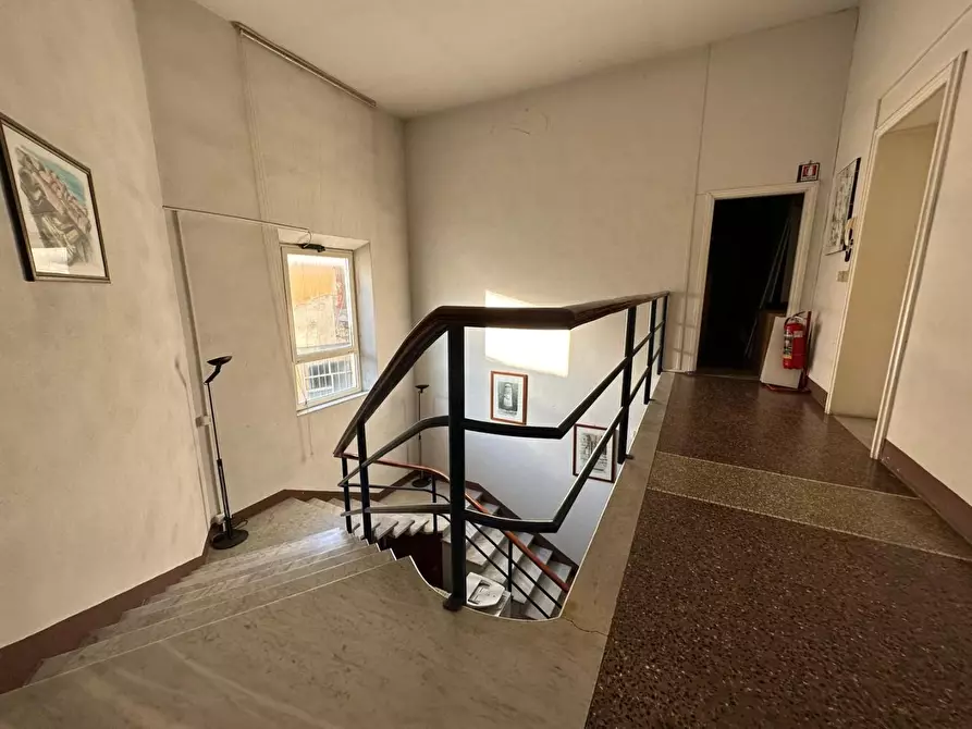 Immagine 12 di Villa in vendita  a Vicopisano