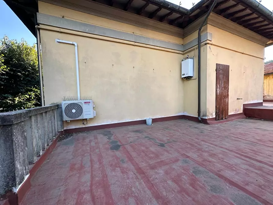 Immagine 23 di Villa in vendita  a Vicopisano