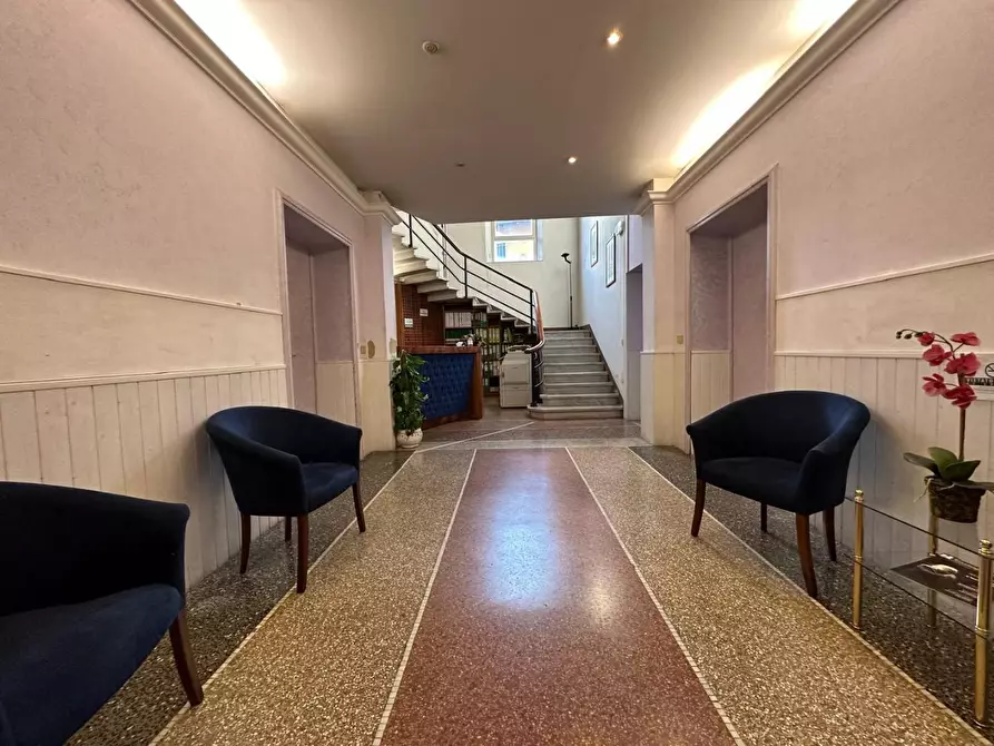 Immagine 2 di Villa in vendita  a Vicopisano