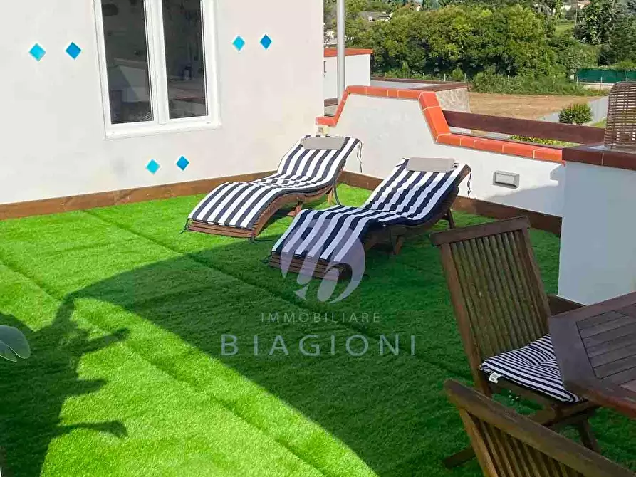 Immagine 2 di Appartamento in vendita  a Pietrasanta