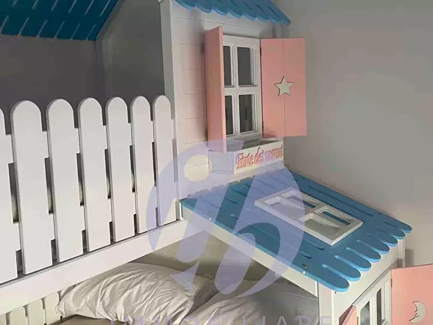 Immagine 22 di Appartamento in vendita  a Pietrasanta