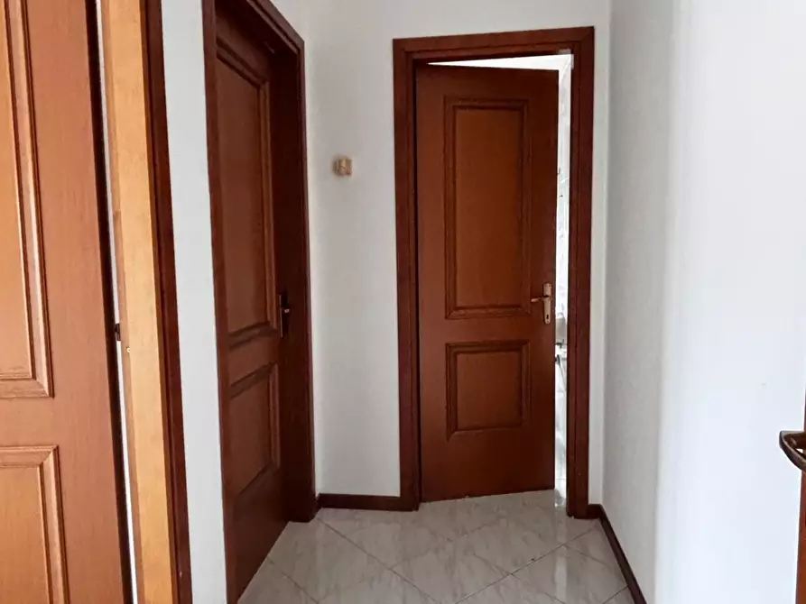 Immagine 11 di Appartamento in vendita  a Cascina