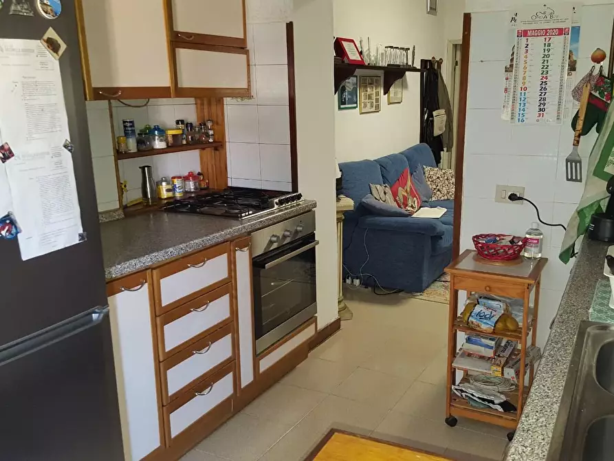 Immagine 5 di Appartamento in vendita  a Livorno