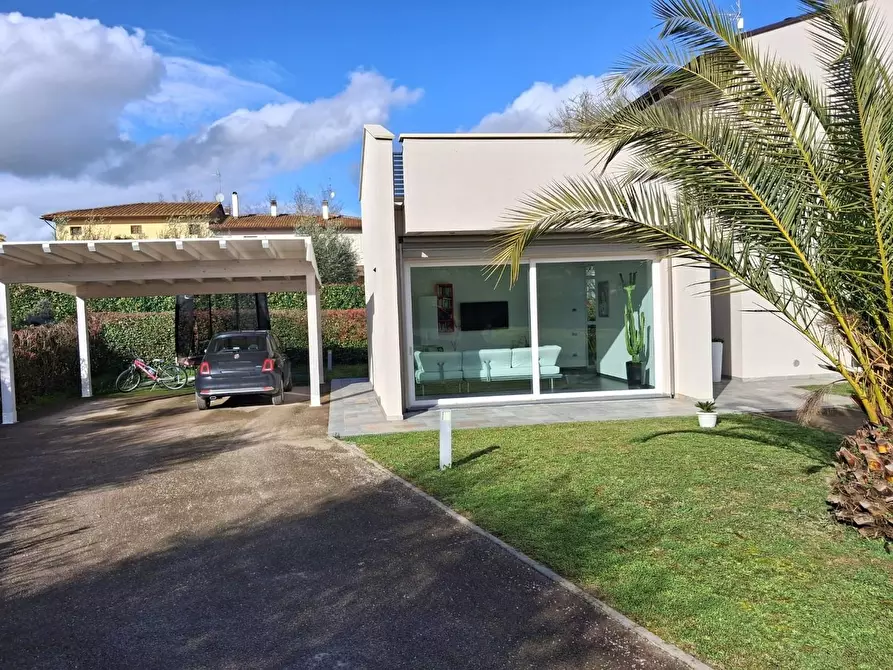 Immagine 6 di Villa in vendita  a San Miniato