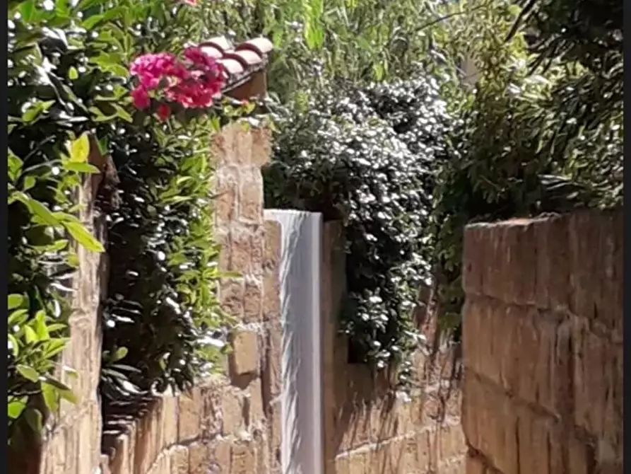 Immagine 13 di Appartamento in affitto  a Isola Di Capo Rizzuto