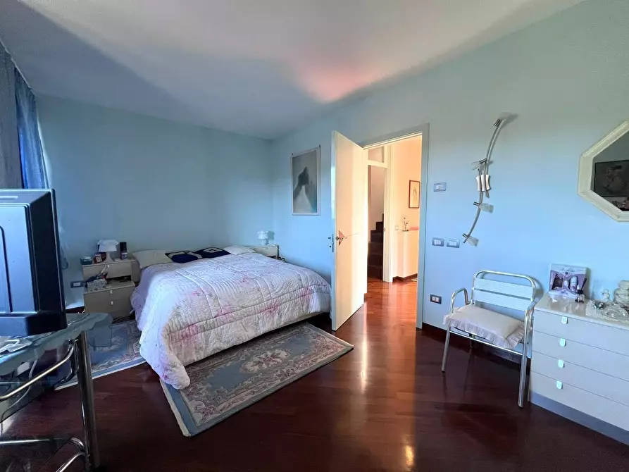 Immagine 27 di Villa in vendita  a Cerreto Guidi