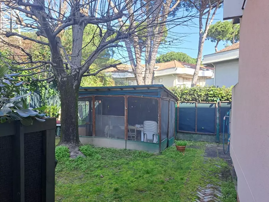 Immagine 18 di Villetta a schiera in vendita  a Massa