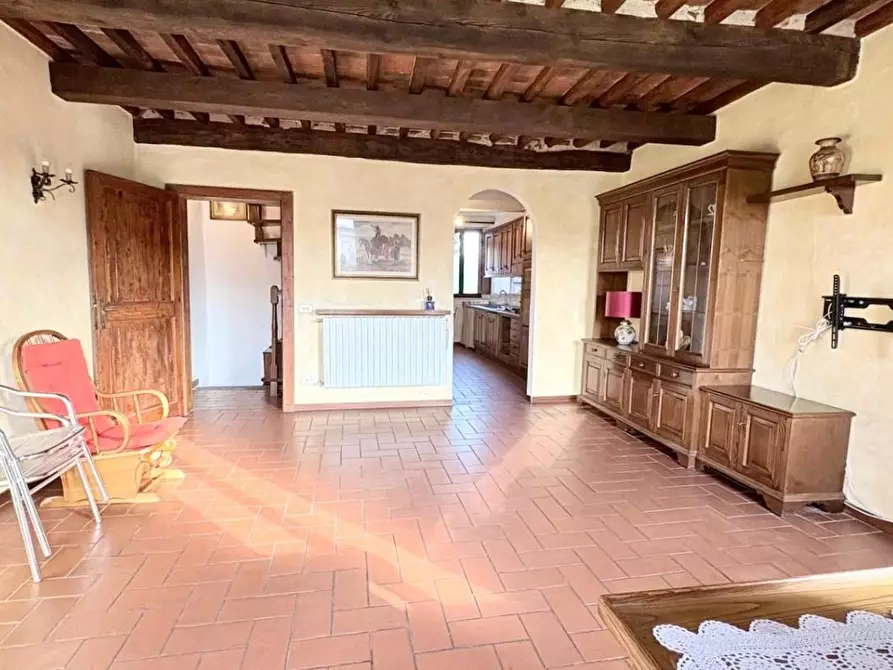 Immagine 6 di Appartamento in vendita  a Lucca