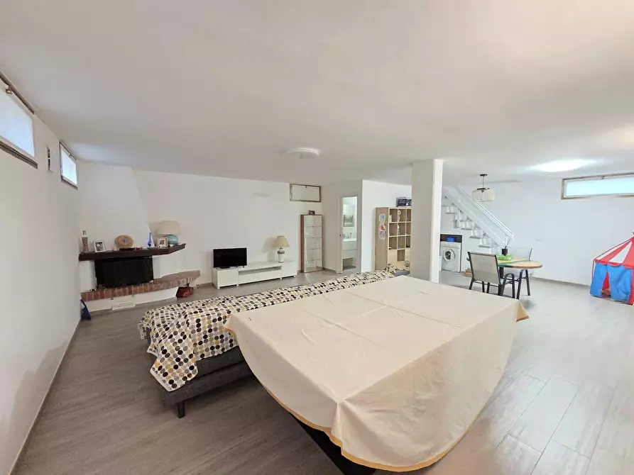 Immagine 19 di Appartamento in vendita  a Massa