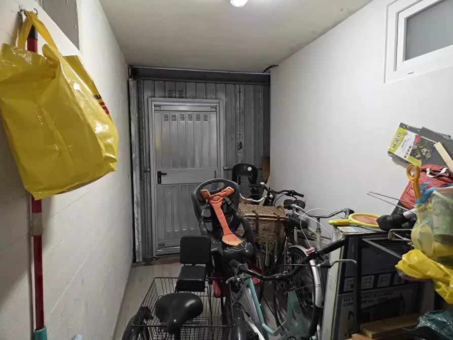 Immagine 25 di Appartamento in vendita  a Massa