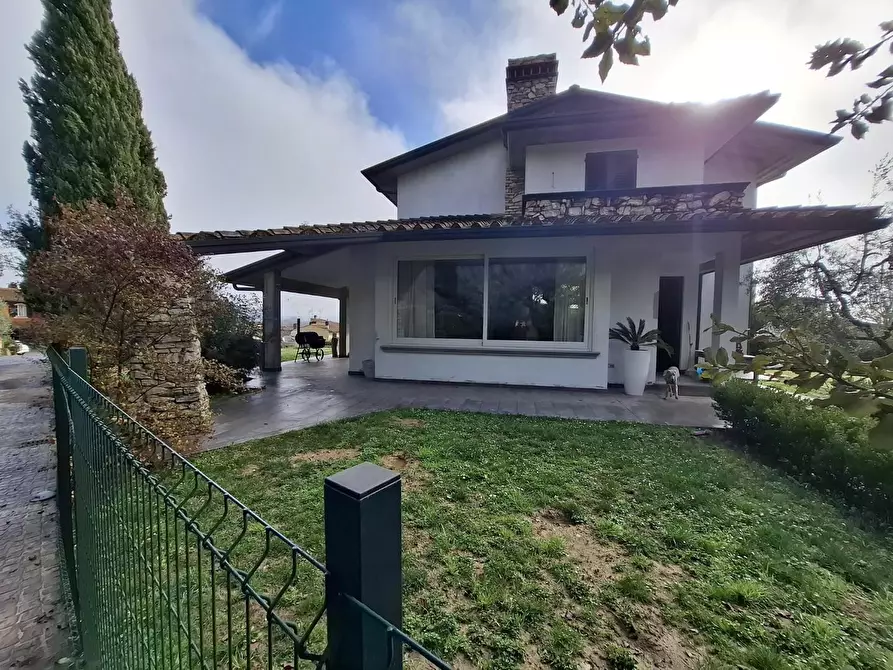 Immagine 10 di Villa in vendita  a Fucecchio