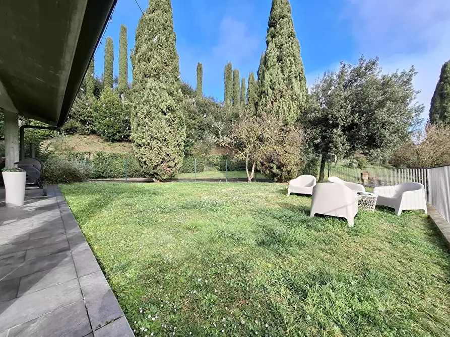 Immagine 7 di Villa in vendita  a Fucecchio