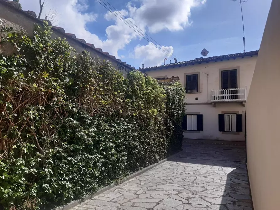 Immagine 6 di Appartamento in affitto  a Livorno