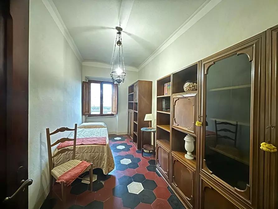 Immagine 20 di Mansarda in vendita  a Volterra