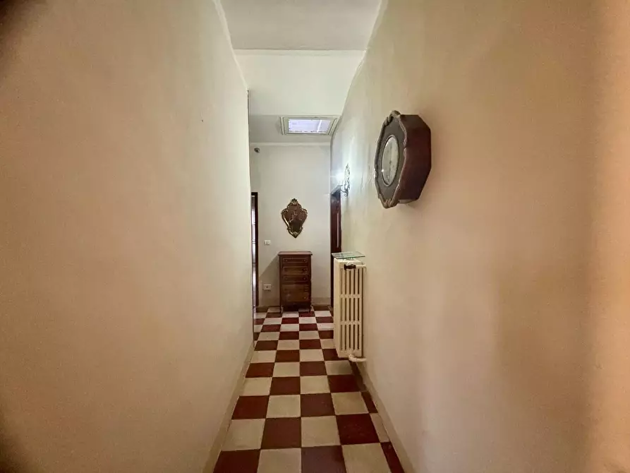 Immagine 10 di Mansarda in vendita  a Volterra