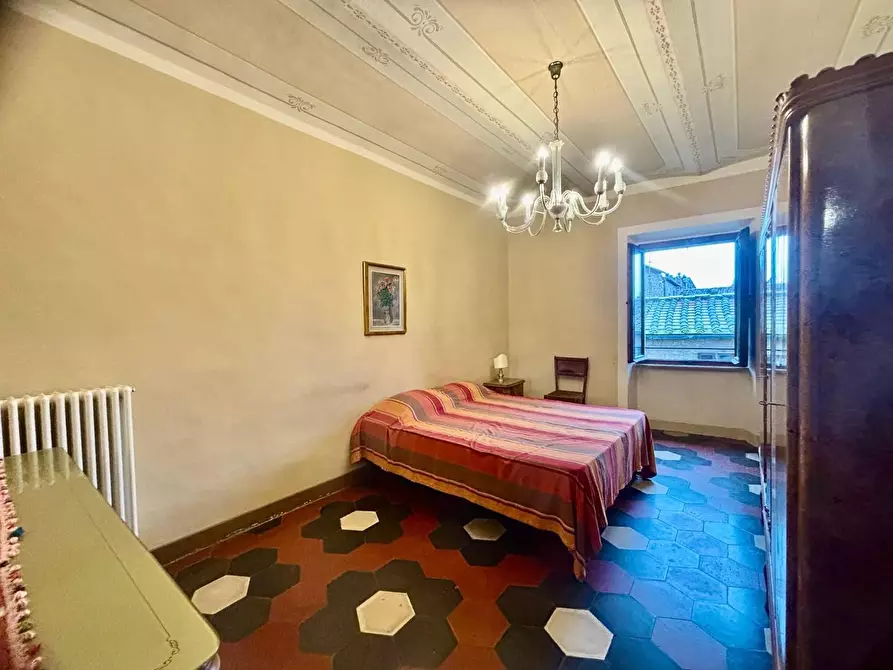 Immagine 14 di Mansarda in vendita  a Volterra