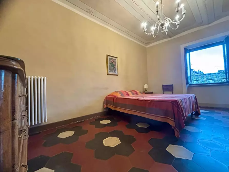 Immagine 16 di Mansarda in vendita  a Volterra