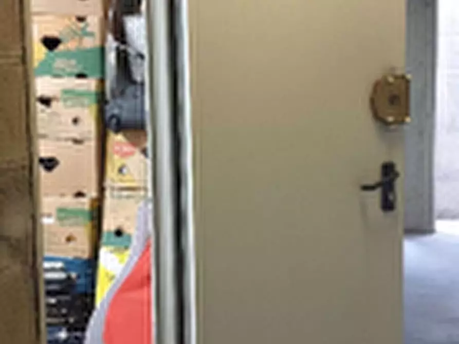 Immagine 18 di Appartamento in vendita  a Beinasco