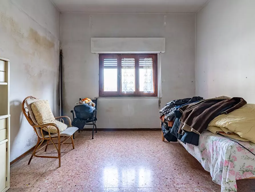 Immagine 23 di Villetta a schiera in vendita  a Empoli