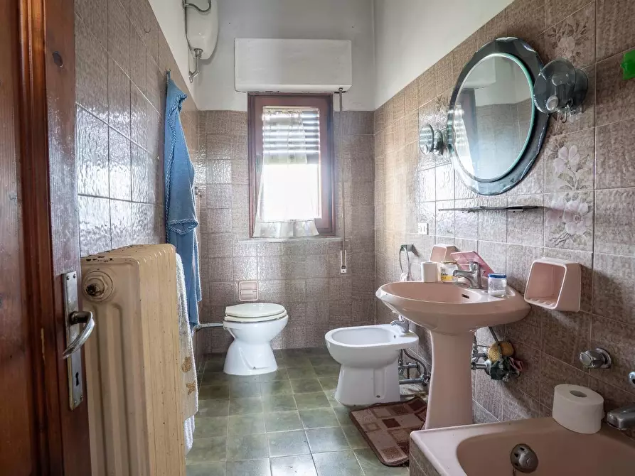 Immagine 29 di Villetta a schiera in vendita  a Empoli