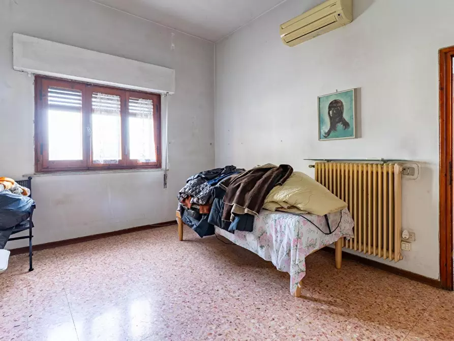 Immagine 24 di Villetta a schiera in vendita  a Empoli