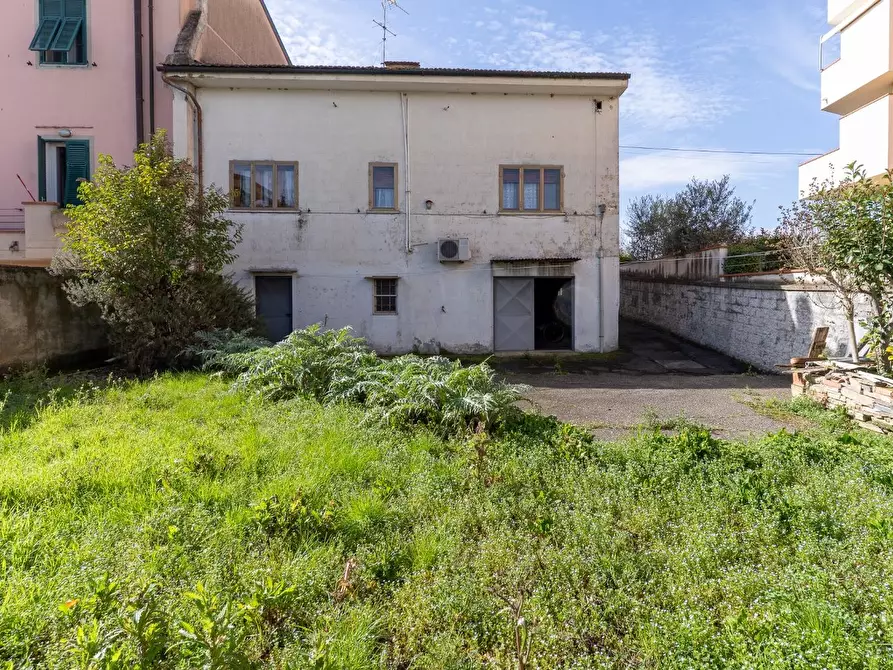 Immagine 2 di Villetta a schiera in vendita  a Empoli