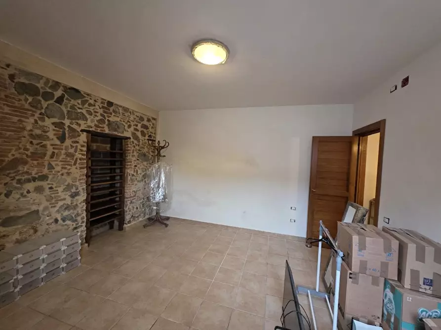 Immagine 15 di Casa semindipendente in vendita  a Massarosa