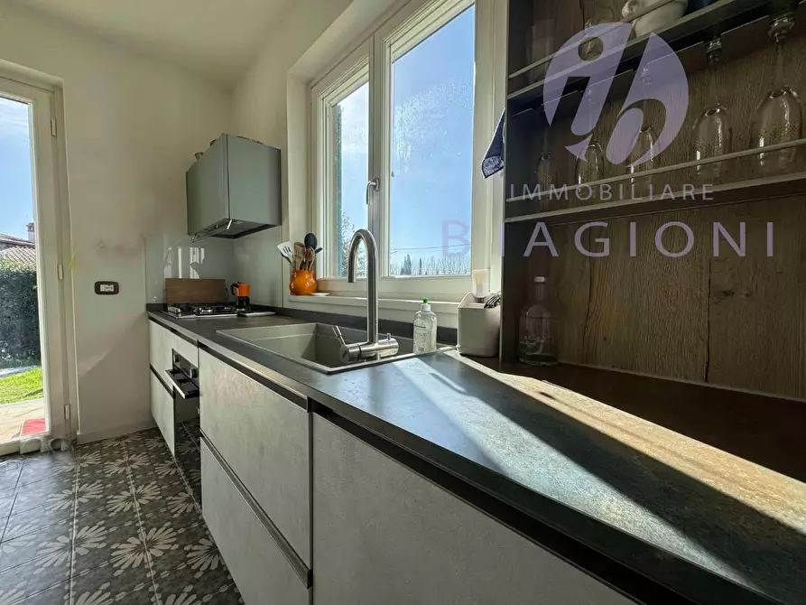 Immagine 18 di Villa in vendita  a Pietrasanta