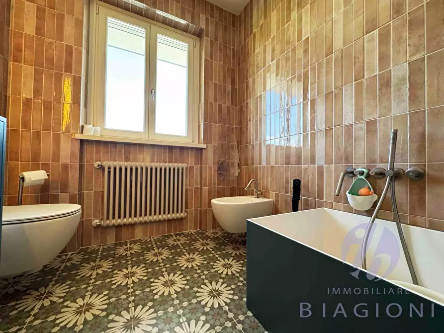 Immagine 25 di Villa in vendita  a Pietrasanta