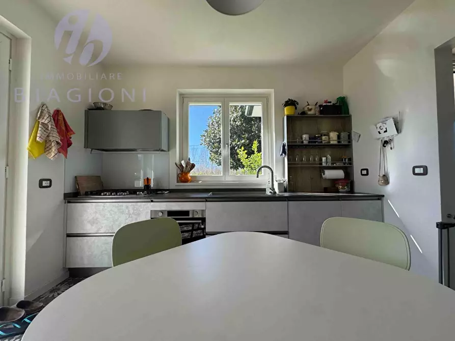 Immagine 16 di Villa in vendita  a Pietrasanta