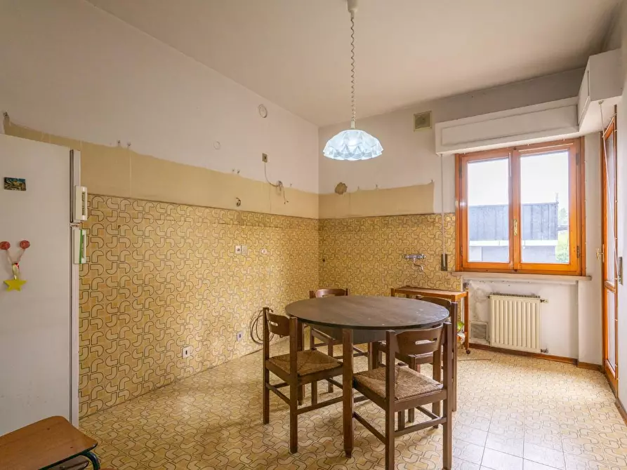 Immagine 8 di Appartamento in vendita  a Pontedera