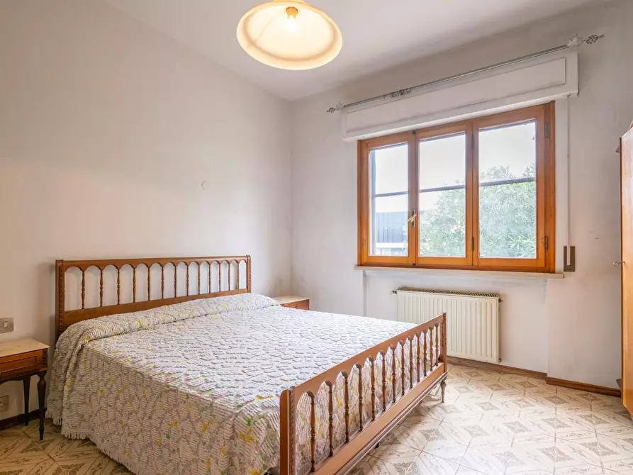 Immagine 17 di Appartamento in vendita  a Pontedera