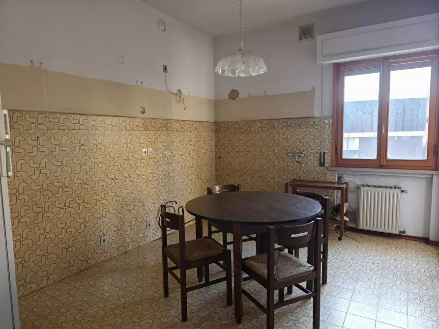 Immagine 10 di Appartamento in vendita  a Pontedera