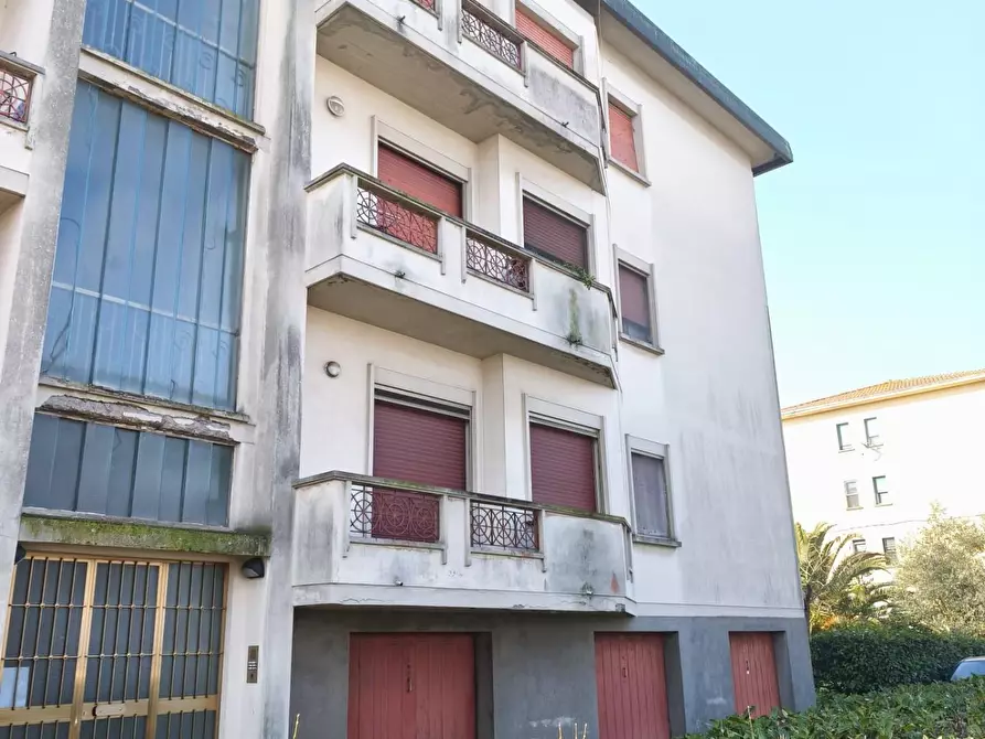 Immagine 2 di Appartamento in vendita  a Pontedera