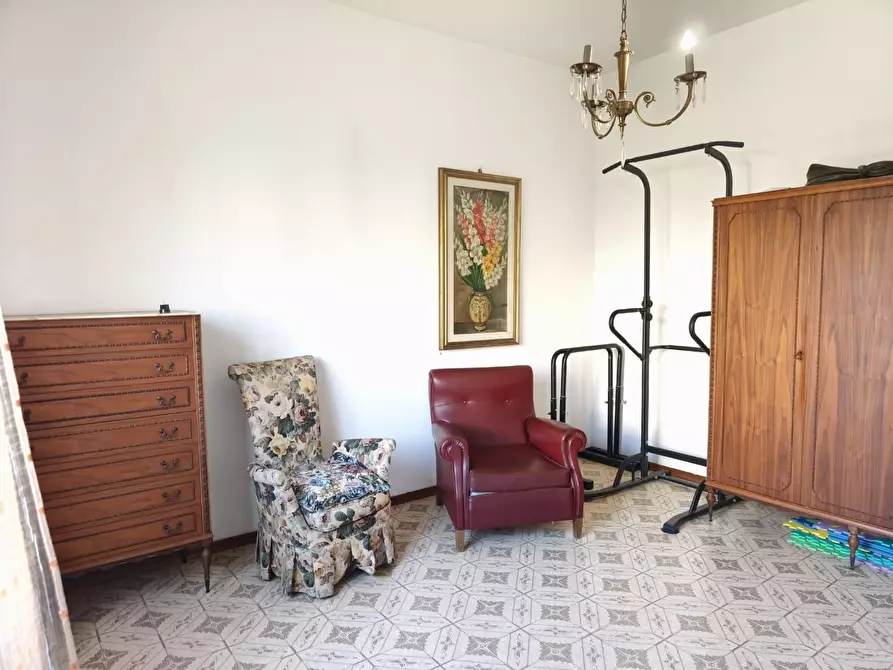 Immagine 17 di Appartamento in vendita  a Pontedera