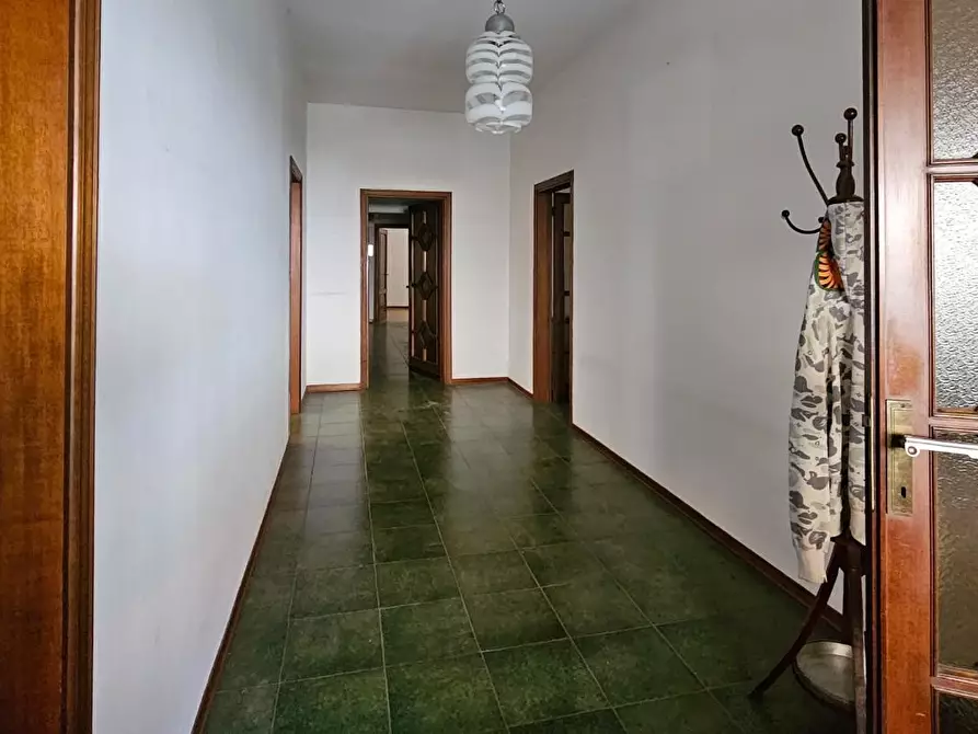 Immagine 2 di Appartamento in vendita  a San Giuliano Terme