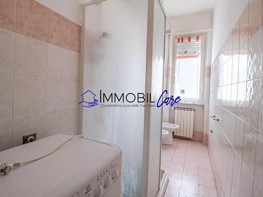 Immagine 11 di Appartamento in vendita  a Livorno