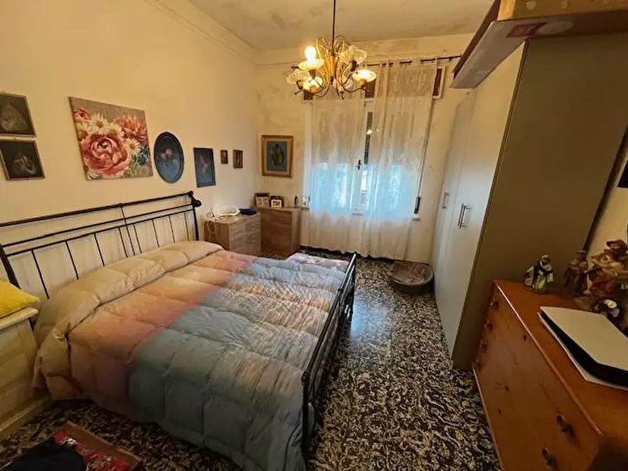 Immagine 17 di Casa bifamiliare in vendita  a Pontedera