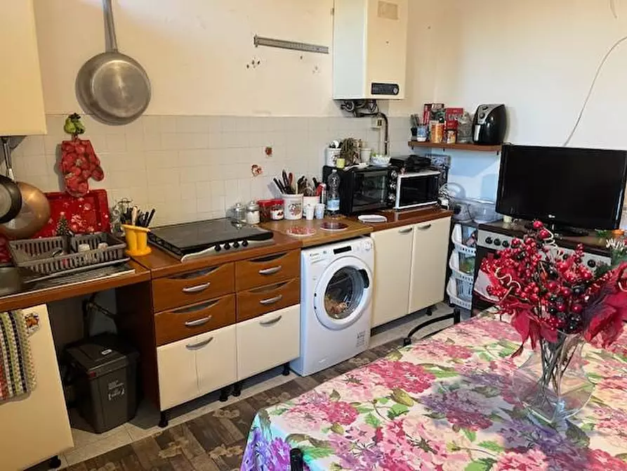 Immagine 5 di Casa bifamiliare in vendita  a Pontedera