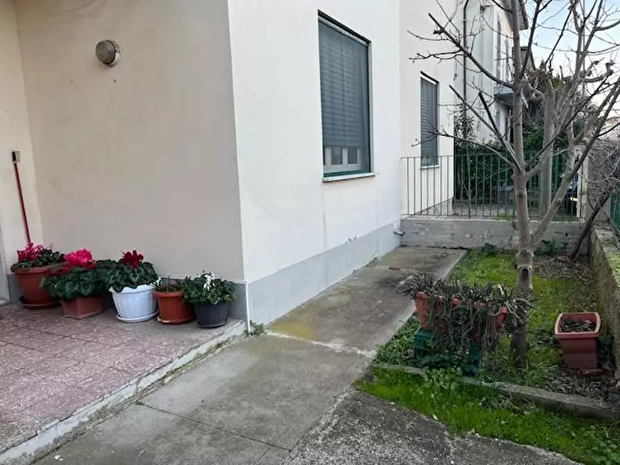 Immagine 27 di Casa bifamiliare in vendita  a Pontedera