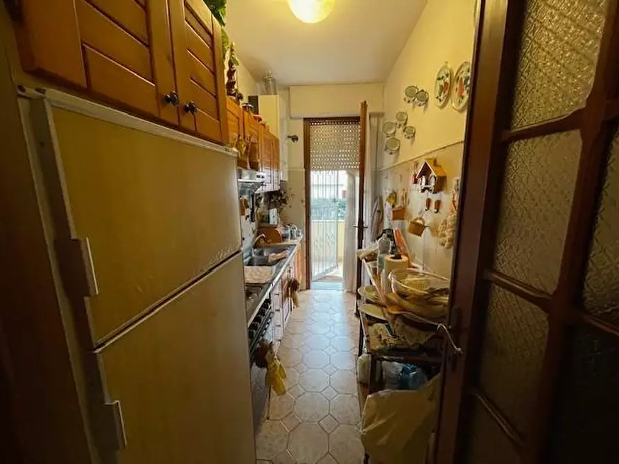 Immagine 4 di Appartamento in vendita  a Viareggio